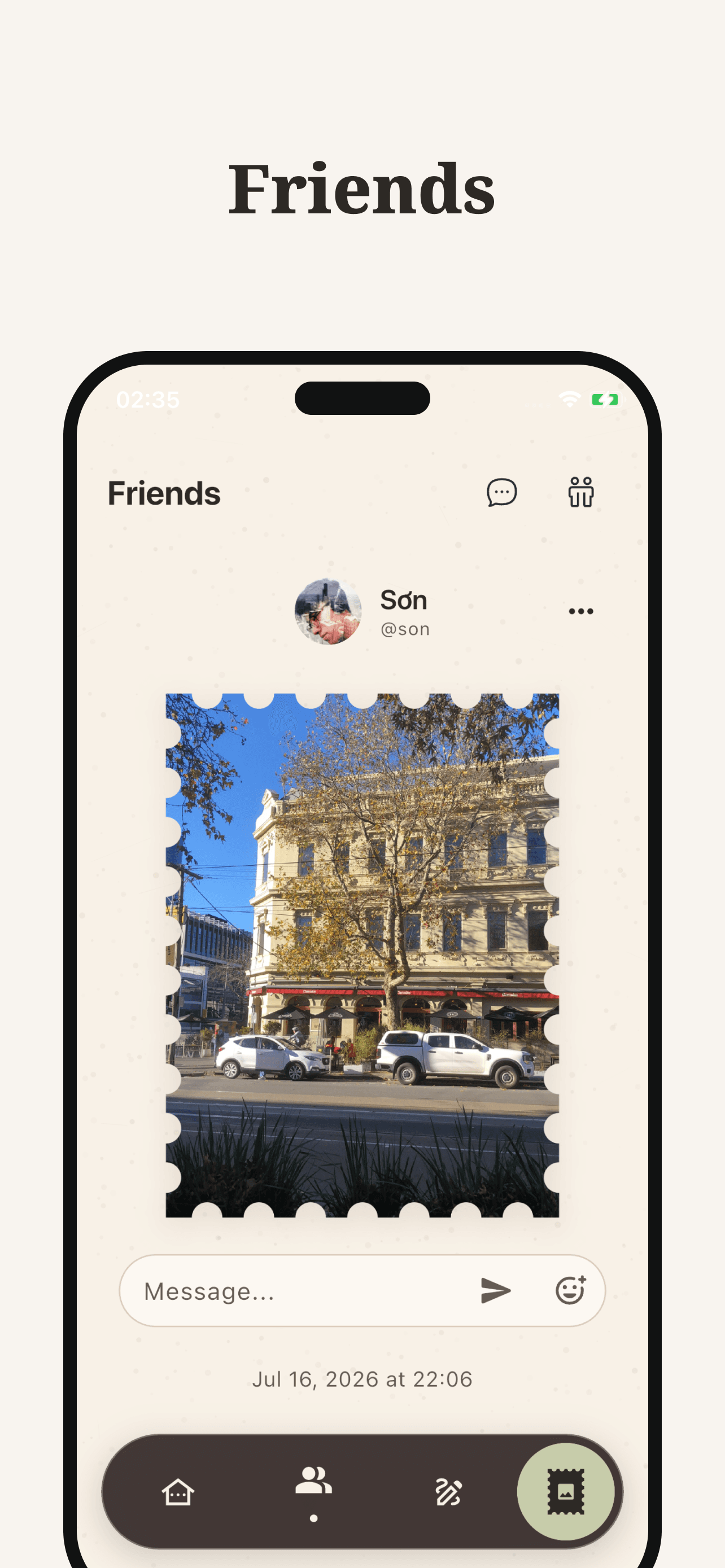 Keeps App Store preview of friends sharing a stamp-framed photo in a conversation